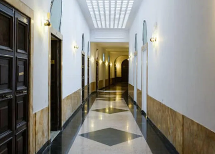 Private Luxury Rom